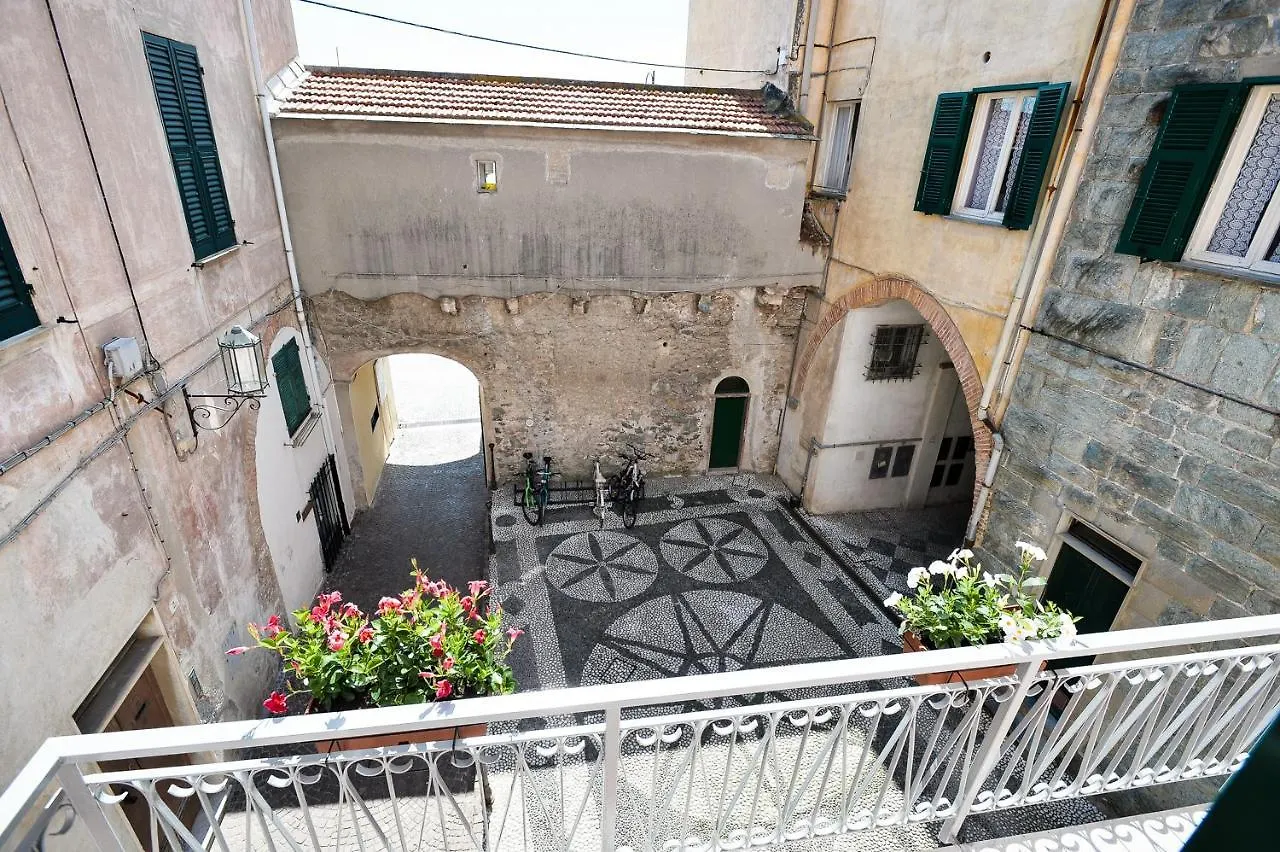 La Zuacca, Luminoso Appartamento Con Terrazzo Noli Italien