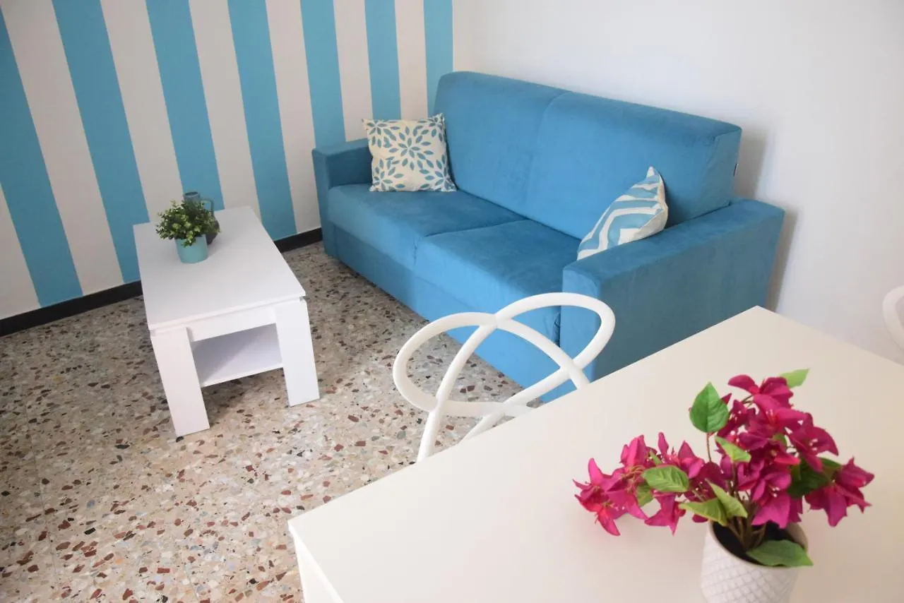 Apartment La Zuacca, Luminoso Appartamento Con Terrazzo Noli